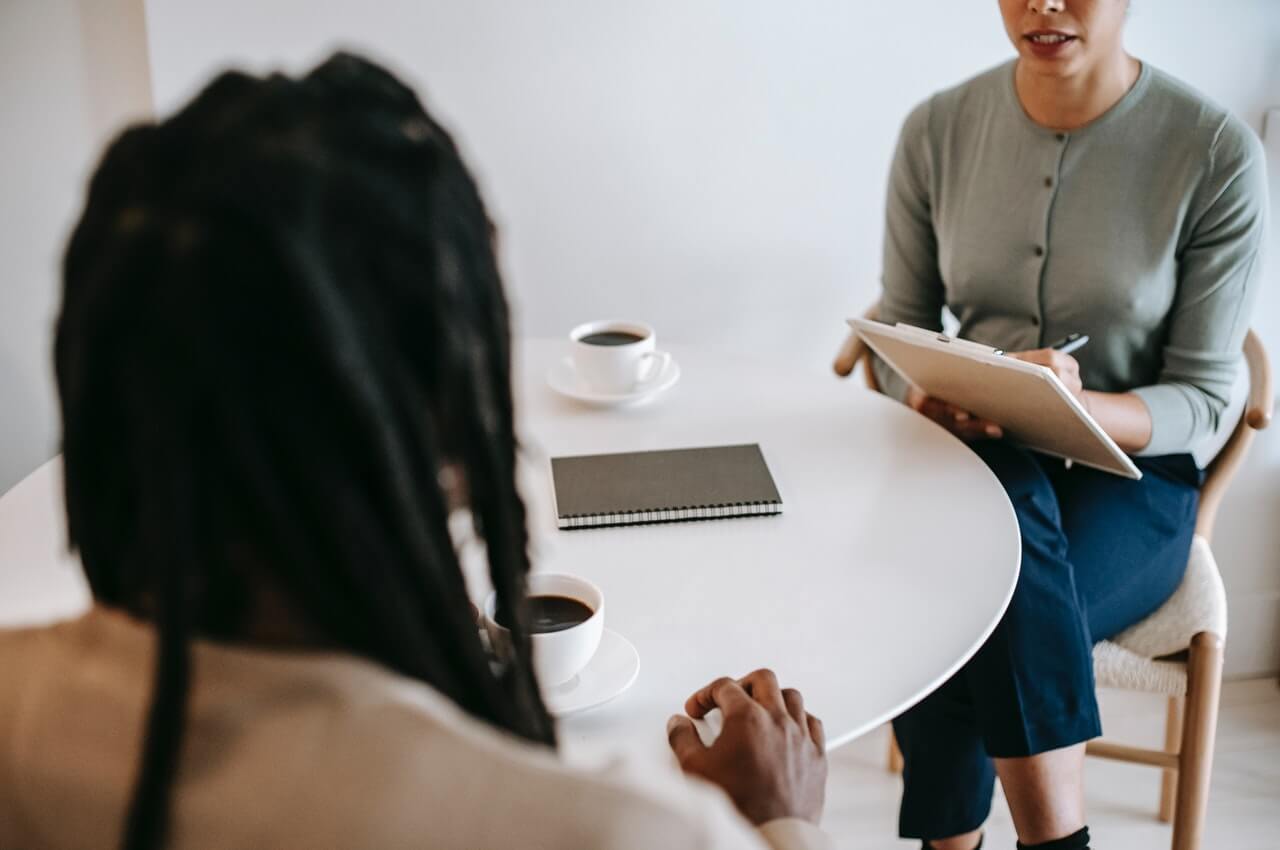 HR-staff-having-a-one-on-one-talk-with-a-client