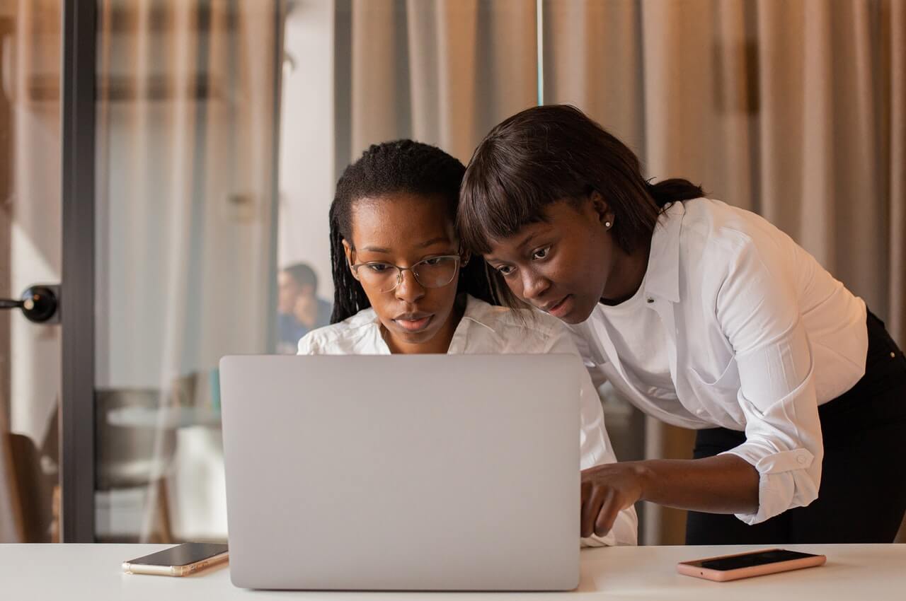 Two-female-colleagues-working-together