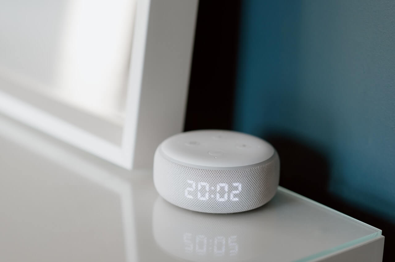 A-bluetooth-speaker-and-alarm-clock