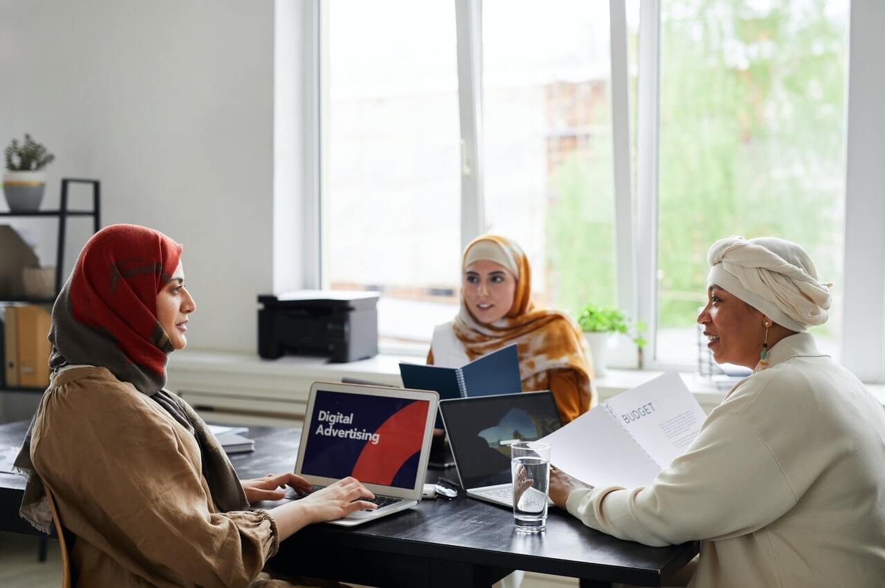 Three-female-managers-setting-up-rules-for-effective-management.